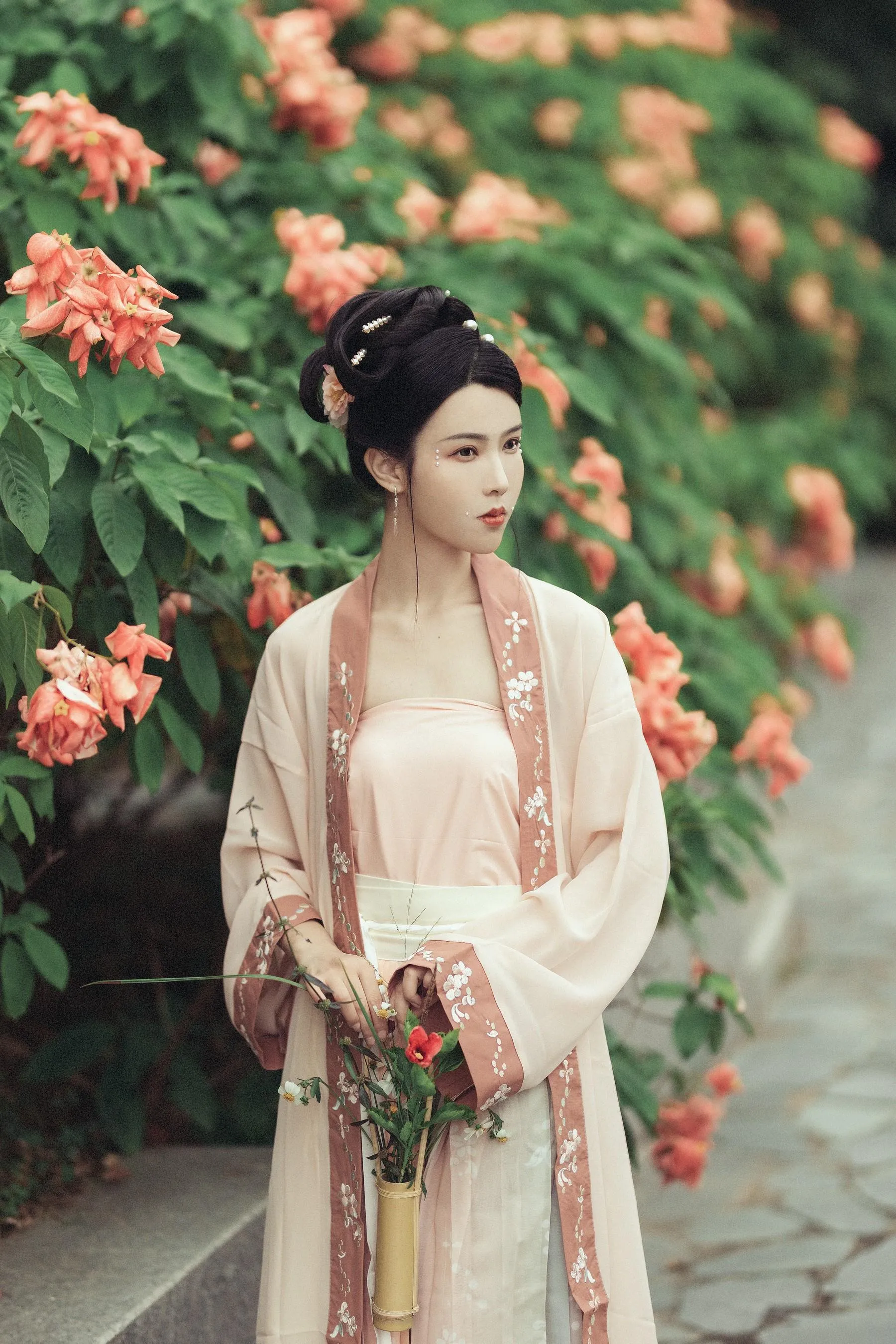 [YITUYU艺图语]2022.01.04 花期不待 三重子 [27P]插图2
